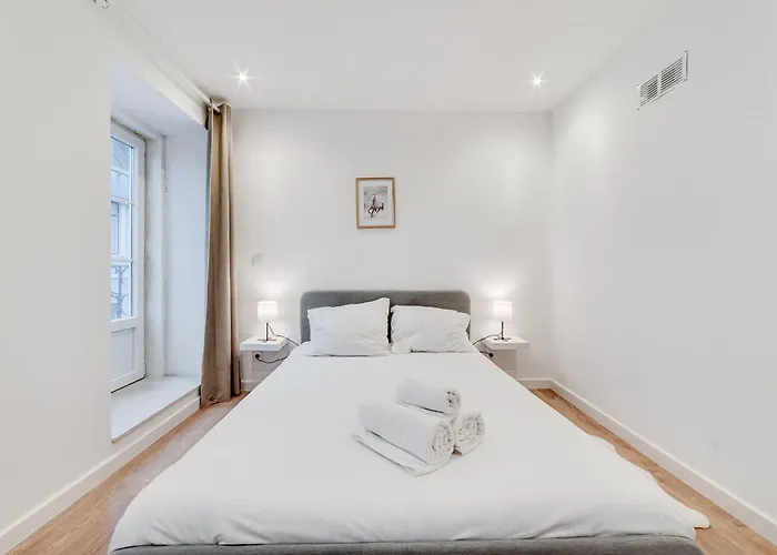 Taipas Cozy Appartement Lissabon